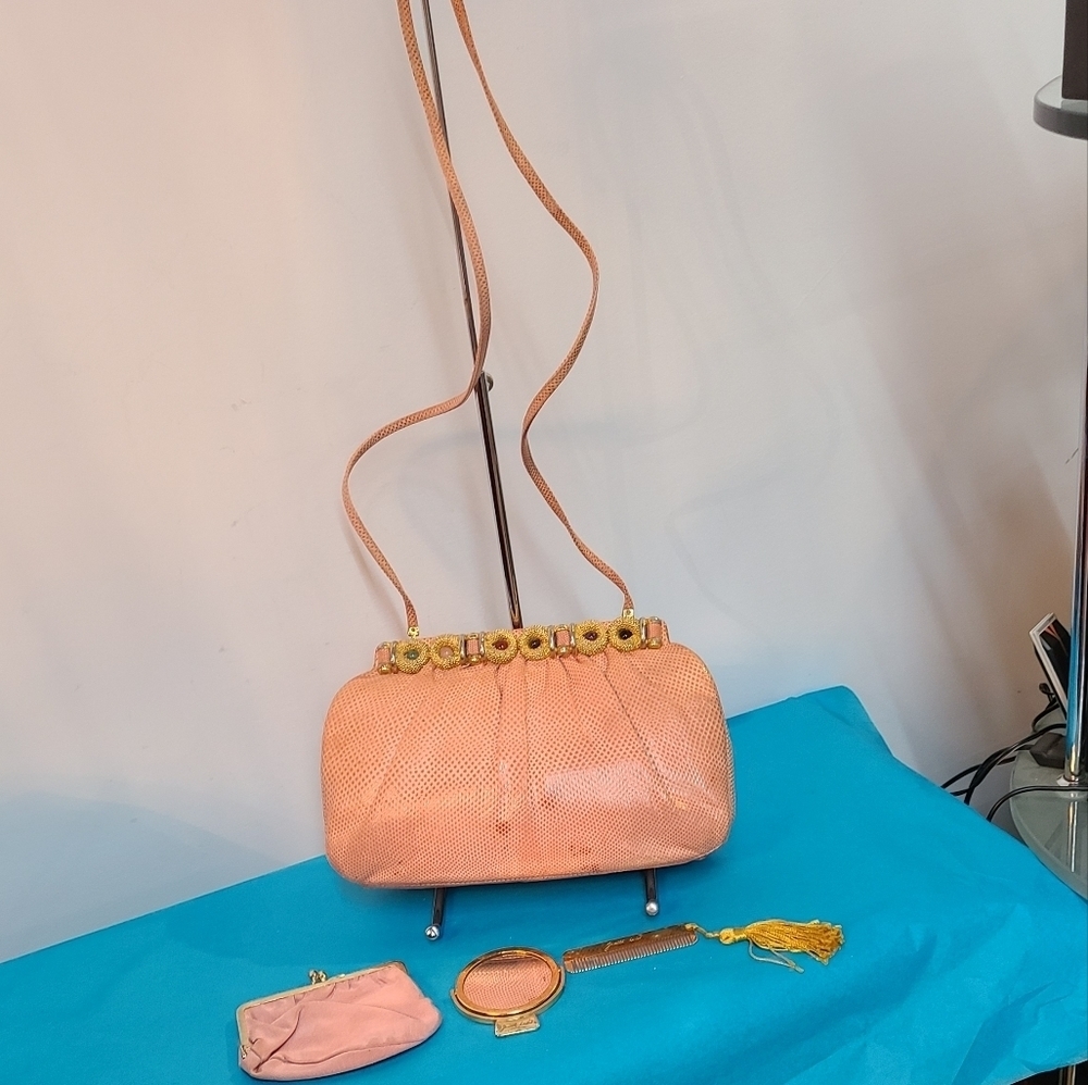 Judith Leiber Karuna Lizard Clutch/Crossbody - Picture 3 of 16